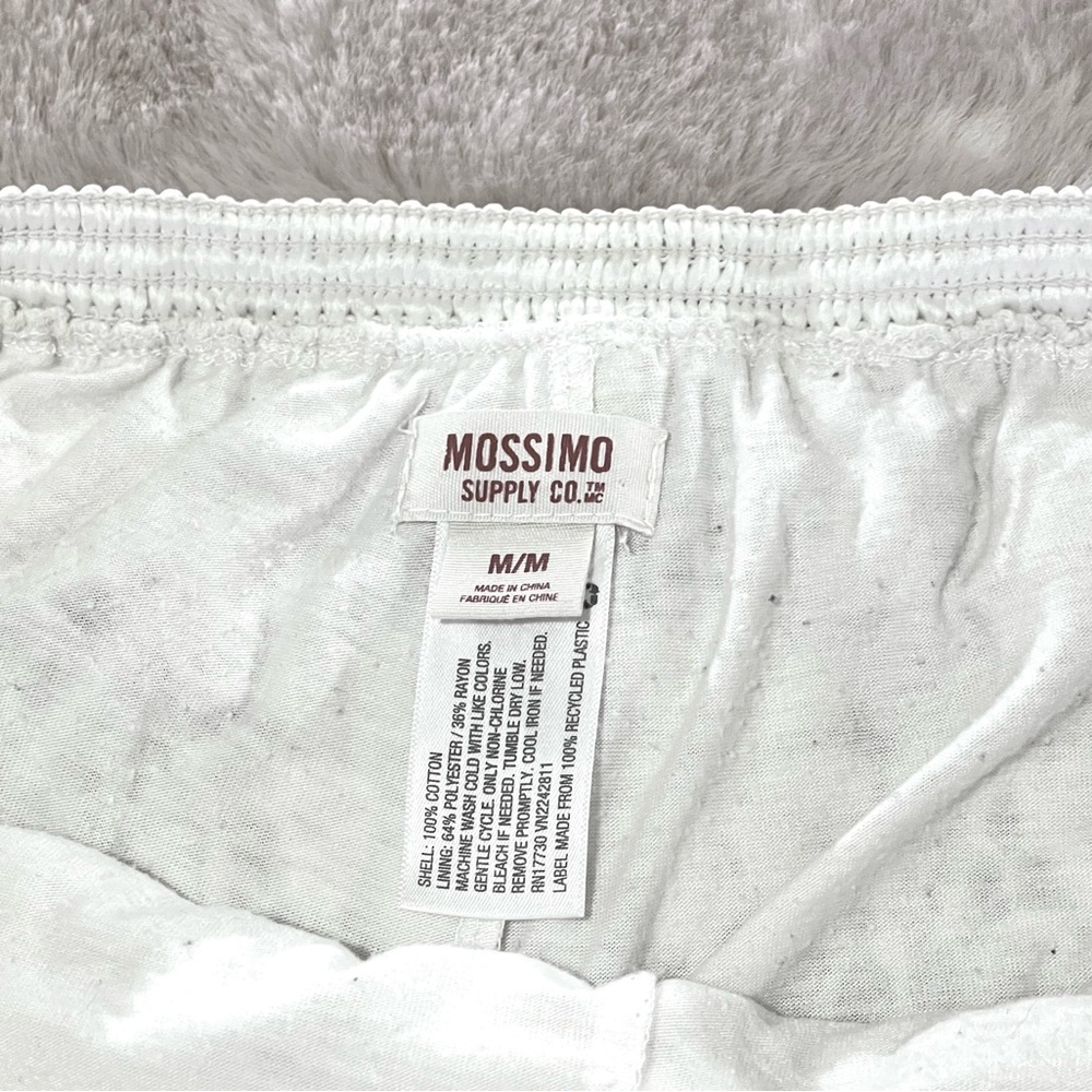 Ivory Lace Shorts - Picture 4 of 4